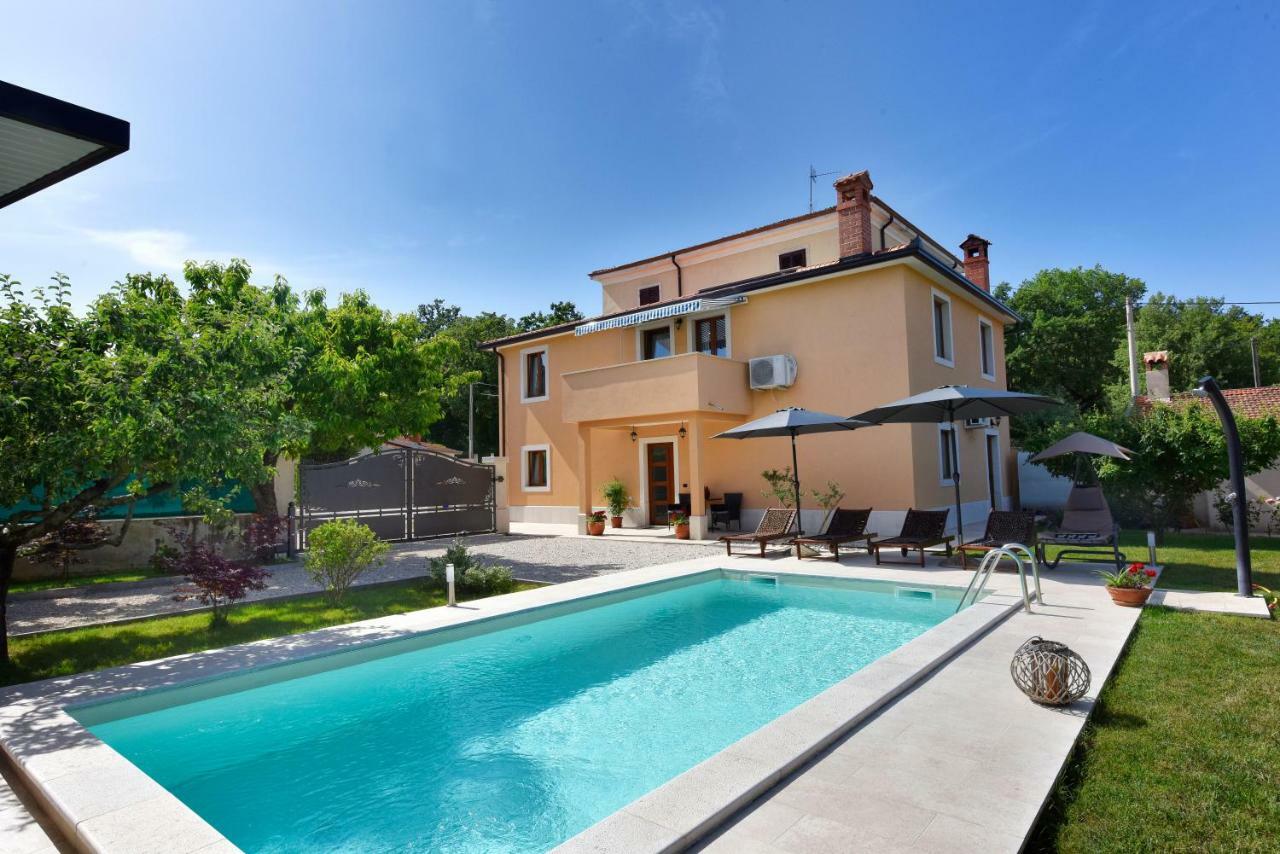 Villa Aromatica 비지나다 외부 사진